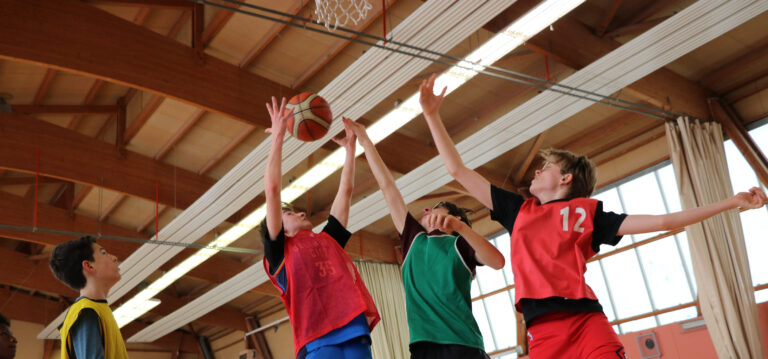 Stages basket et multi-activités Printemps